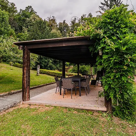 Parkside Haven With 4 Bedrooms & Free Parking *