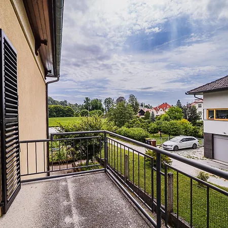 Parkside Haven With 4 Bedrooms & Free Parking * Любляна