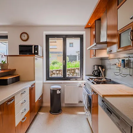 Parkside Haven With 4 Bedrooms & Free Parking *