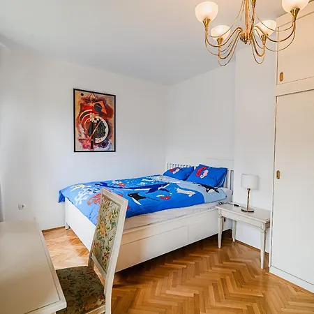 Parkside Haven With 4 Bedrooms & Free Parking Appartement *