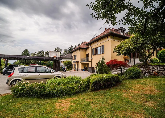 דירה Parkside Haven With 4 Bedrooms & Free Parking לובליאנה