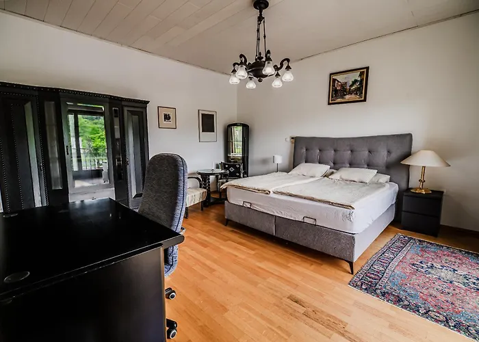 Parkside Haven With 4 Bedrooms & Free Parking * לובליאנה